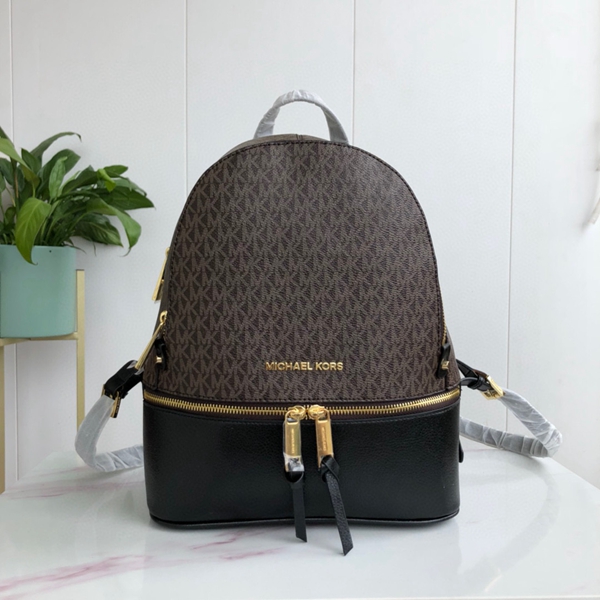 マイケルコースバッグ正面デザイン